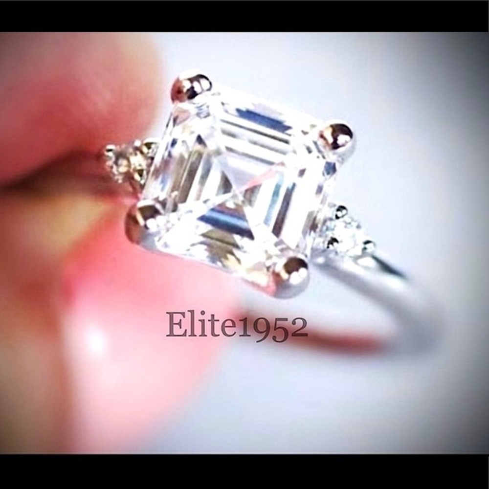1.25 Carat Asscher Cut moissanite 3 Stone Ring 18k White Gold Wedding Engagement